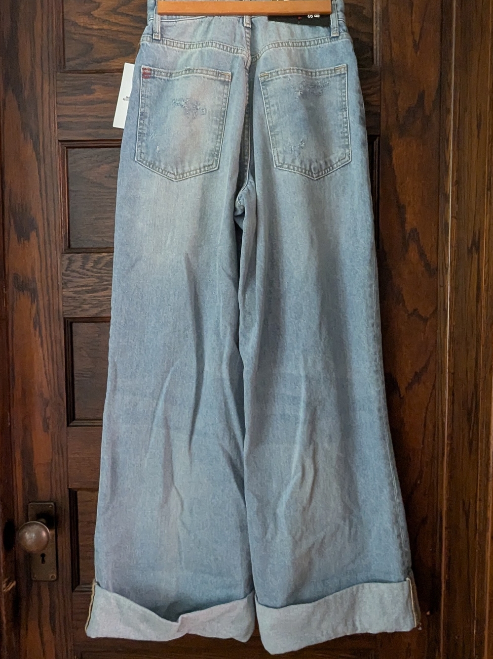 ✨NWT✨Urban Outfitters BDG Skater Baggy Extra Wide-Leg Distressed Jeans - US 25